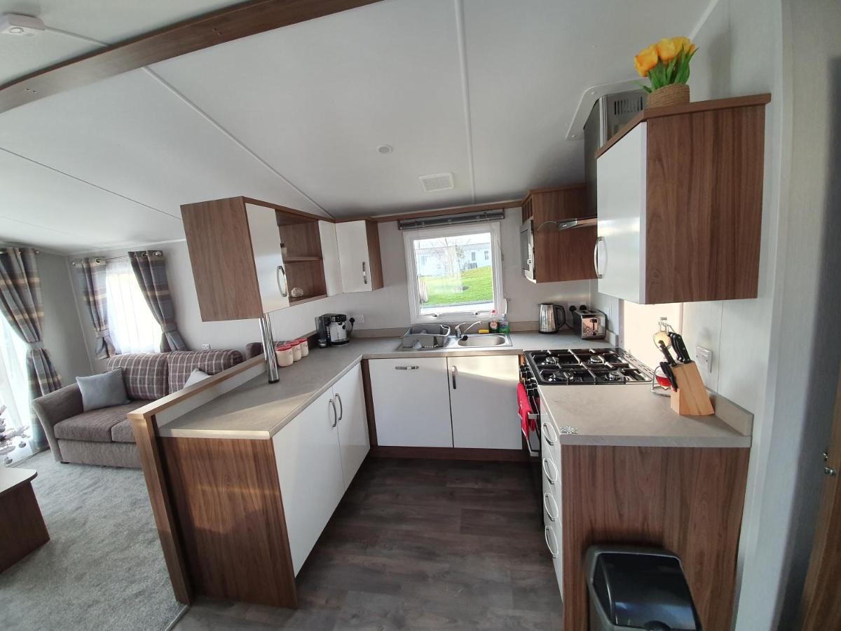 Rj Luxury Caravan Hire With Hot Tub Tattershall Eksteriør billede